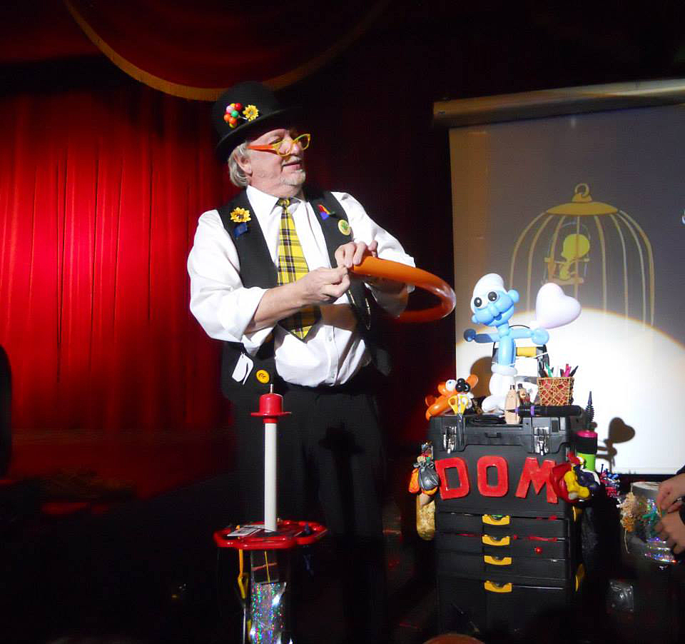 Clown sculpteur de ballons Metz Nancy Luxembourg